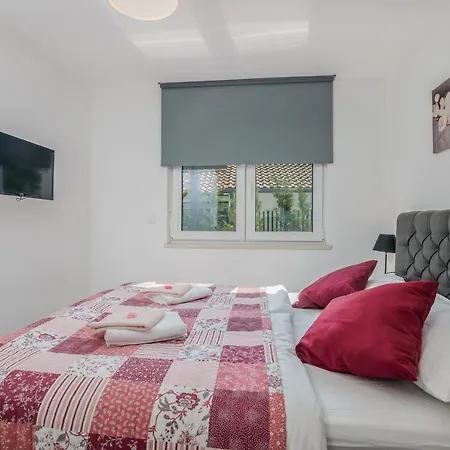 Apartament Modern Elle Malinska