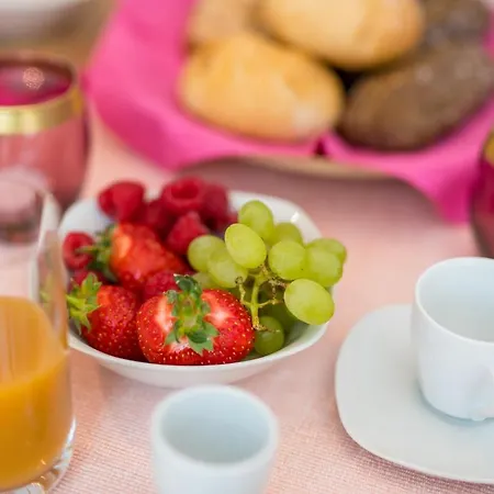 Modern Elle Malinska