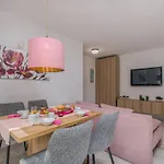 Modern Elle Malinska Apartmán