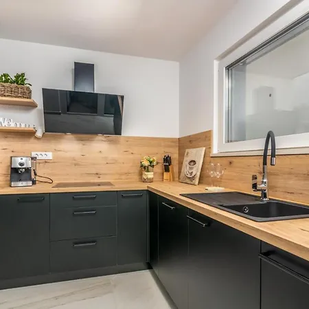 Apartment Modern Elle Malinska Vantacici