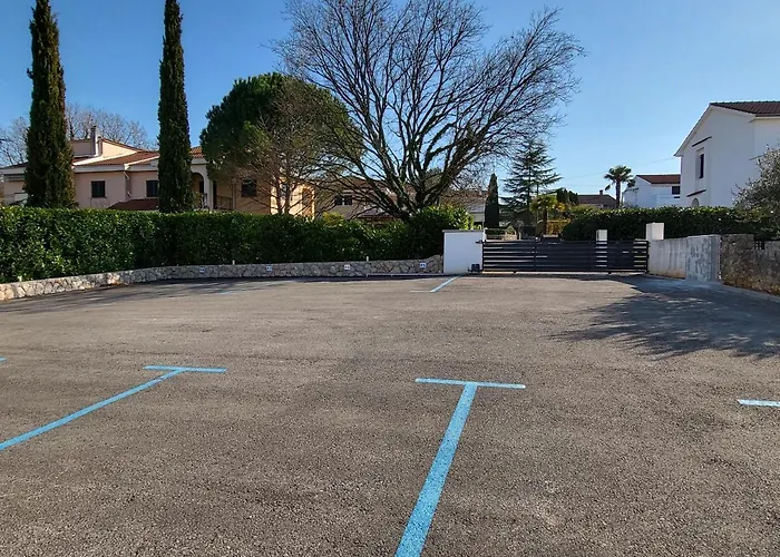 Apartament Modern Elle Malinska Vantacici