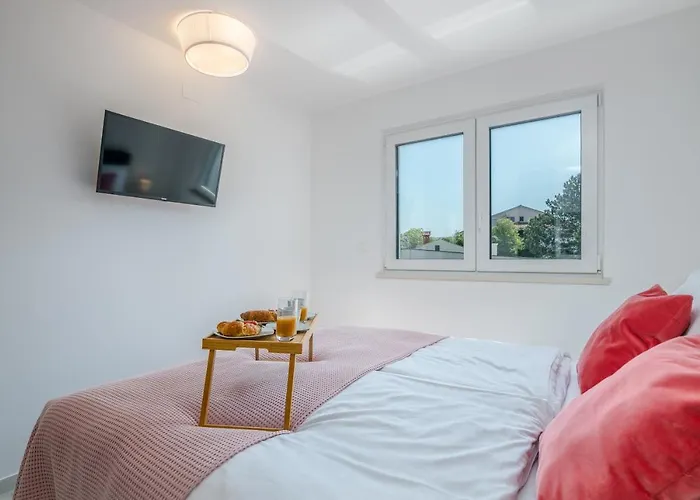Modern Elle Malinska Apartament *