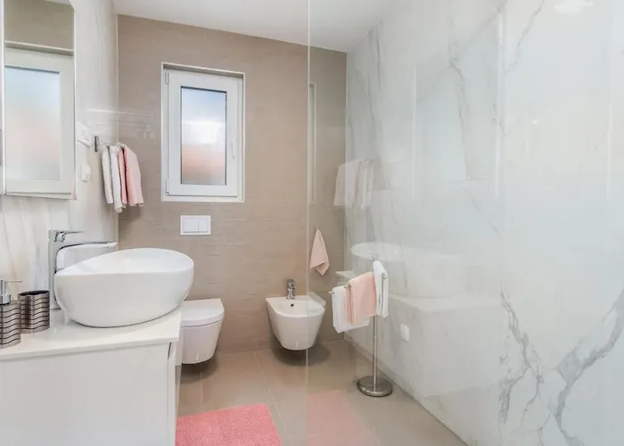 Modern Elle Malinska Apartament Vantacici