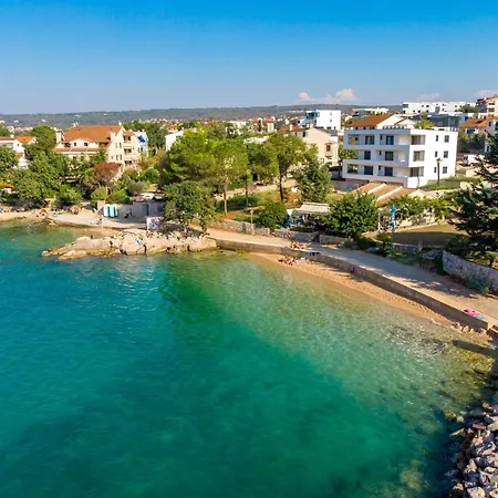 Modern Elle Malinska